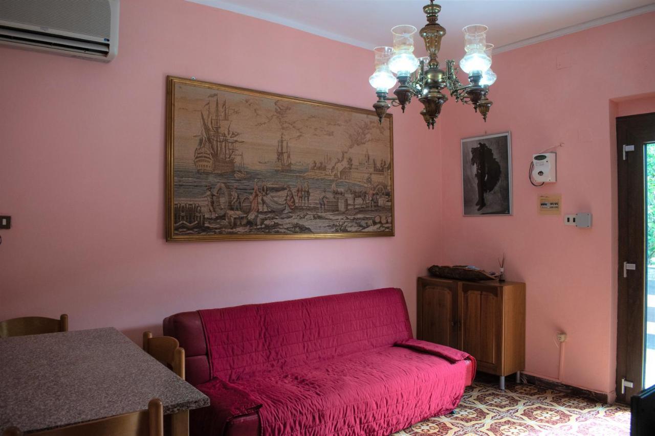 Casa Vacanze "Villa Severina" Iun R6166 R6692 카르보니아 외부 사진